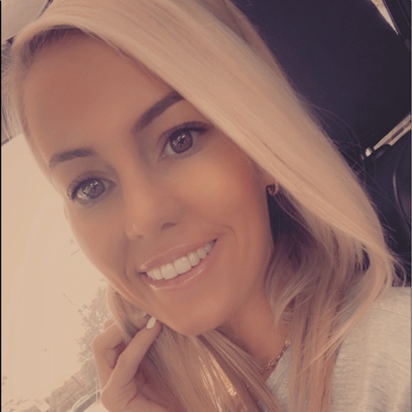 Meet your Posher, Chelsea - Picture 1 of 1